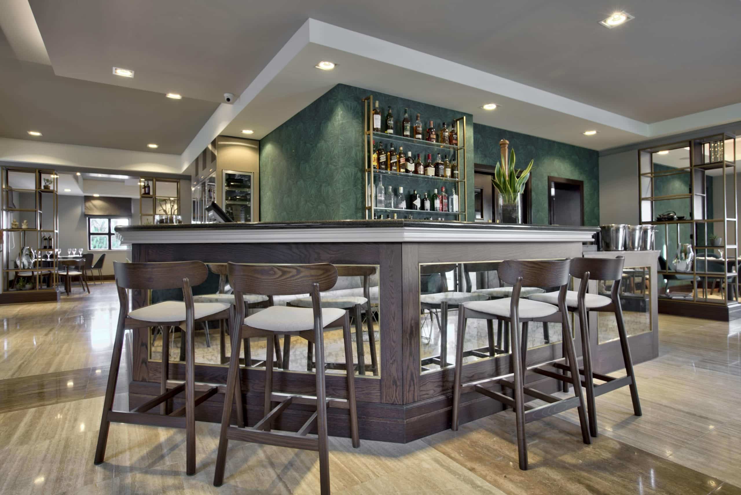 Quadro Restaurant interior by JoinwellFXB
